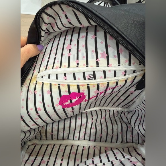 Betsey Johnson Quilted Pastel Rainbow Cat
Buckle Backpack Faux Leather main image 9